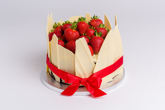 White Chocolate Cake and Strawberries Image Leamington Spa